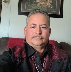 Meet your Posher, Felipe